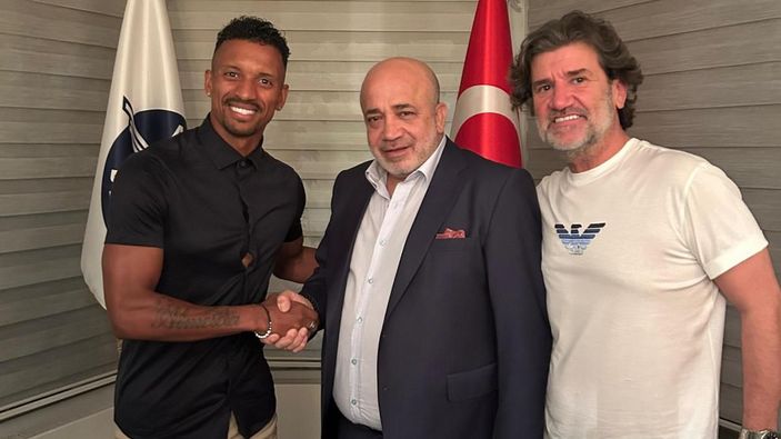 Adana Demirspor, Luis Nani'yi renklerine bağladı