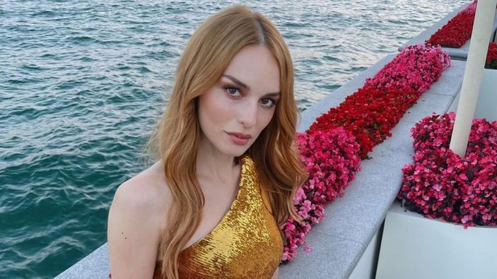 Nilperi Şahinkaya'dan Hafsanur Sancaktutan taklidi