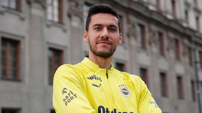 Umut Nayir: Takım arkadaşlarım, hocam herkes çok sıcak karşıladı