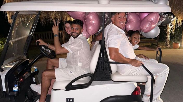 Riyad Mahrez, Alanya'da tatil yapıyor