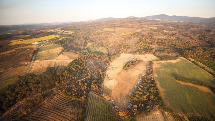 Çanakkale'de yanan alanlar havadan görüntülendi