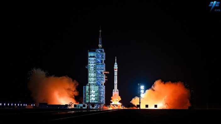 Çin, Ay'a insan gönderecek! Uzay aracının yapımı devam ediyor