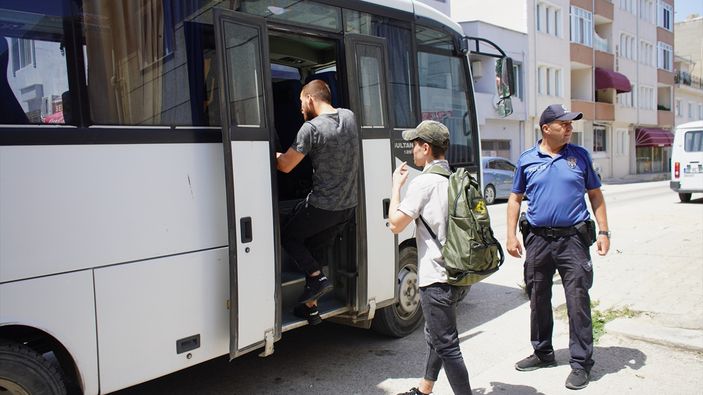 Edirne'de 99 düzensiz göçmen yakalandı