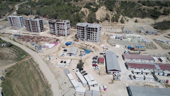 Adana'da afet konutları yükseliyor! Örnek daireler tamamlandı