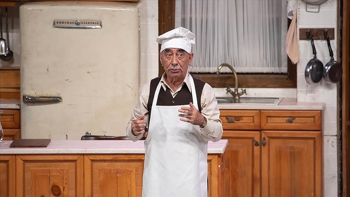 Şener Şen Zengin Mutfağı oyunu ile Türkiye turnesine çıkıyor