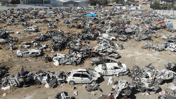 Depremlerde Hatay'da 18 bin 711 araç hasar aldı