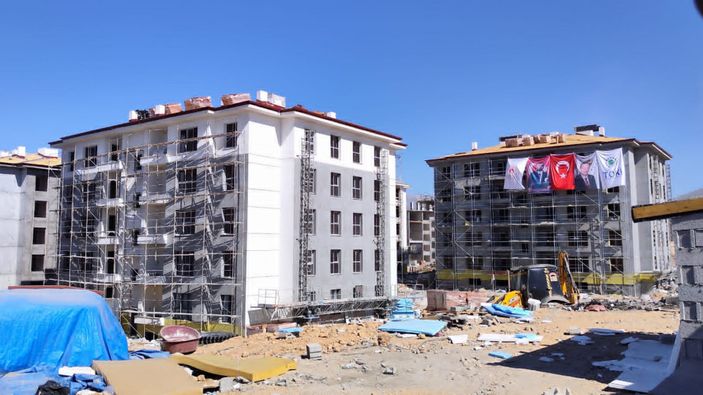 Malatya'da depremzede konutları hızla yükseliyor