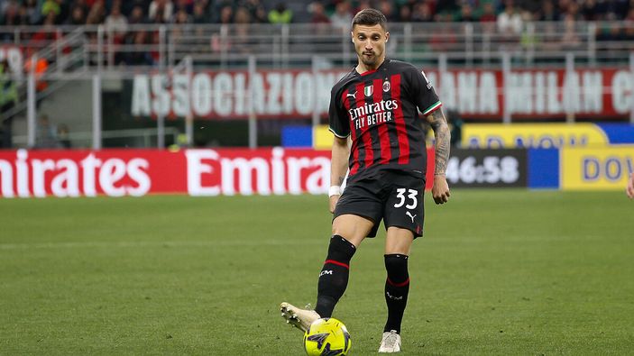 Fenerbahçe aradığı 6 numarayı buldu: Rade Krunic