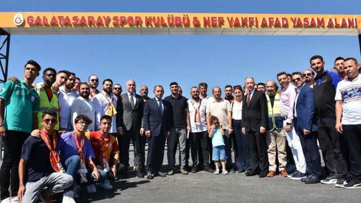 Galatasaray Başkanı Dursun Özbek: Kahramanmaraş'ta kalıcı konut yapmak istiyoruz