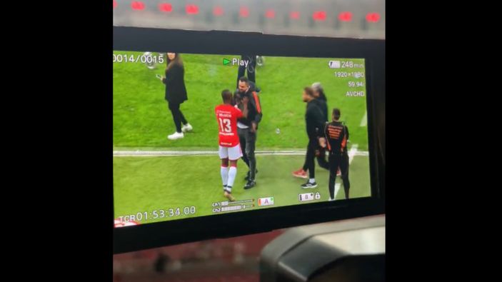 Enner Valencia, Corinthians maçında kavga etti