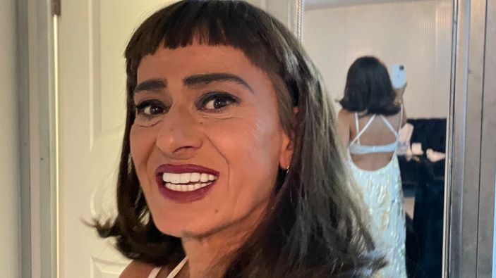 Yıldız Tilbe'den ayna pozu