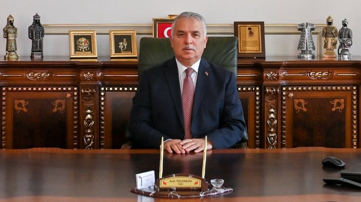 Trabzon'un yeni valisi Aziz Yıldırım oldu