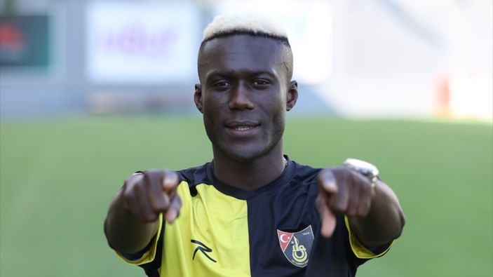 İstanbulspor, Alassane Ndao ile 1 yıllık sözleşme imzaladı