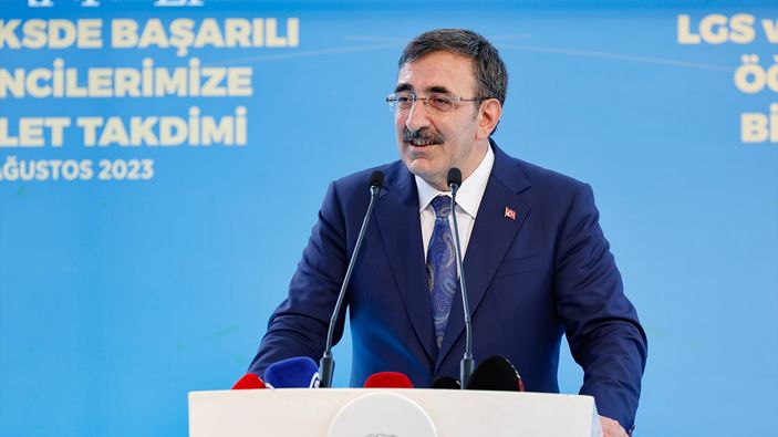 Cevdet Yılmaz: Türkiye Yüzyılı'nı gençlerimizle inşa edeceğiz