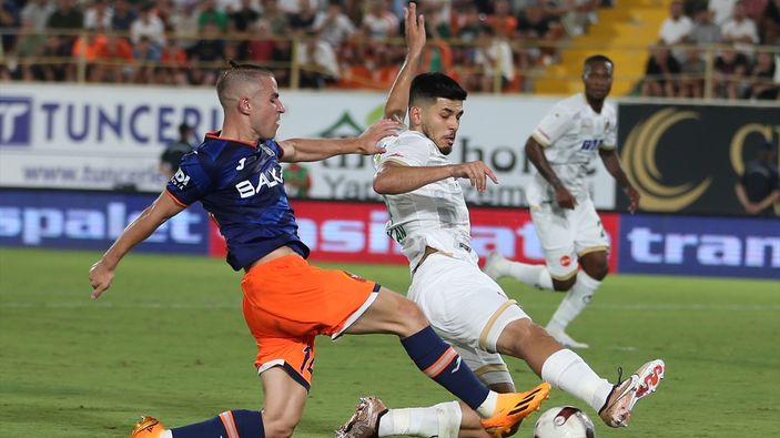 Alanyaspor, Başakşehir'i mağlup etti