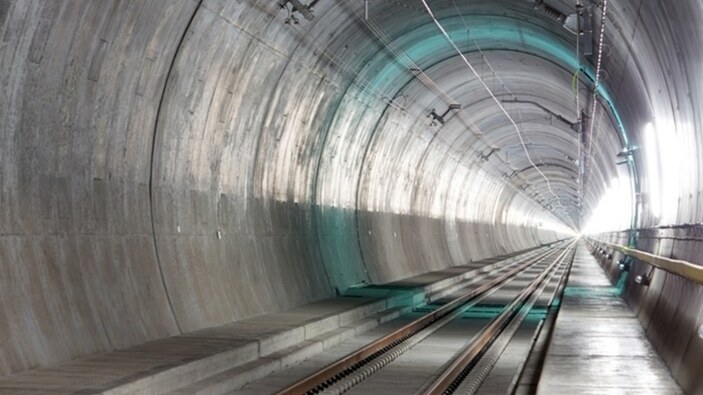 Dünyanın en uzun demir yolu tüneli bakıma giriyor:  Kaza nedeniyle çalışma yapılacak