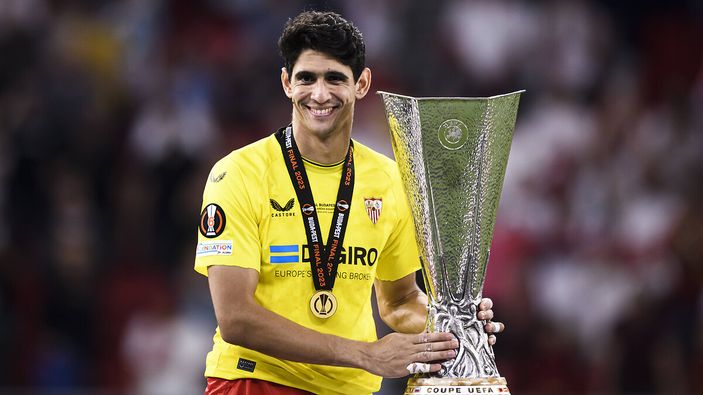 Suudi Arabistan'a bir yıldız daha: Bono