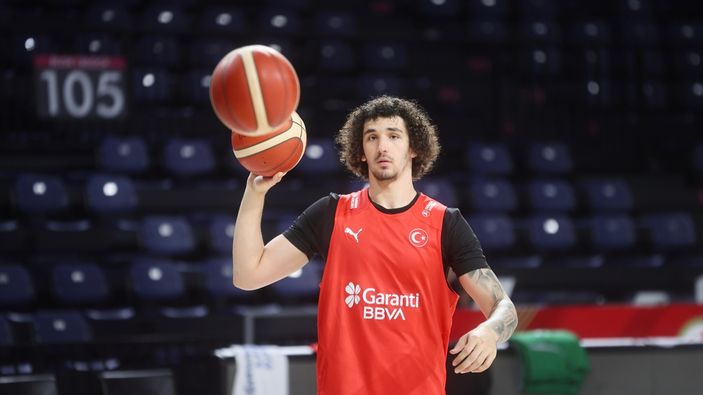 Galatasaray, Sadık Emir Kabaca'nın sözleşmesini uzattı