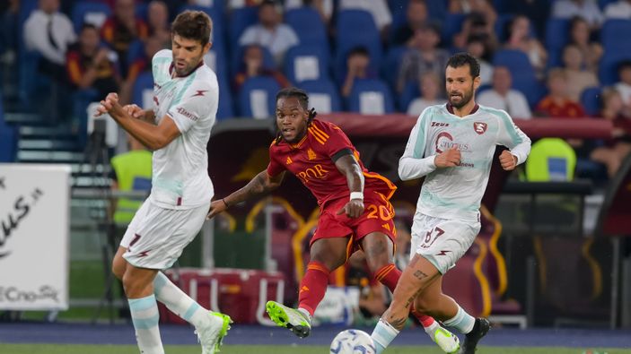 Roma ile Salernitana berabere kaldı