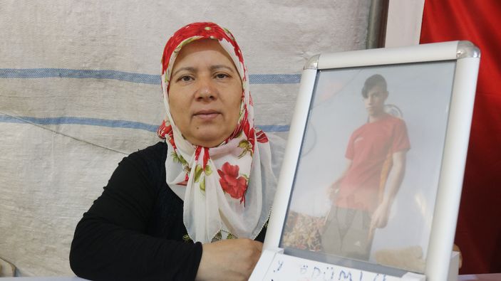 Diyarbakır'da annelerin evlat nöbeti: 29 yıl aradan sonra dağda olduğunu öğrendim