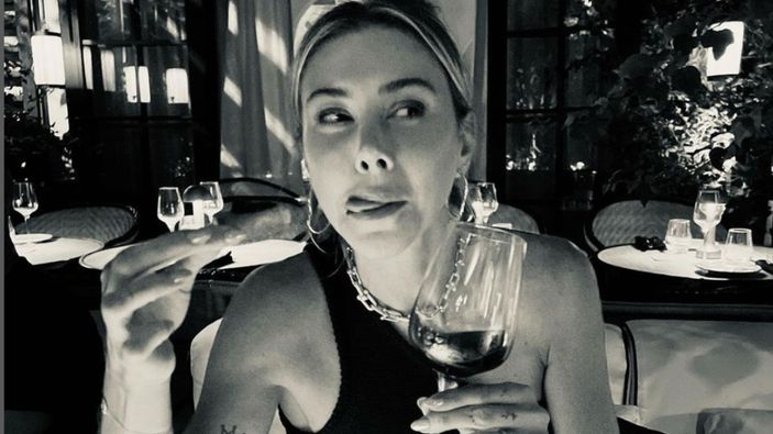 Şeyma Subaşı, iş ilanı verdi.