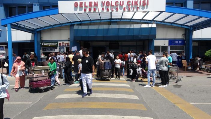 Trabzon Havalimanı'nda yabancı turist sayısı ilk kez yerli turist sayısını geçti