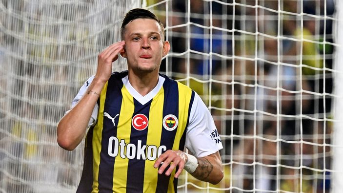 Sebastian Szymanski gollerine devam ediyor