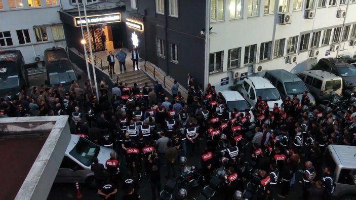 Bursa'da farklı suçlardan aranan 44 kişi gözaltına alındı