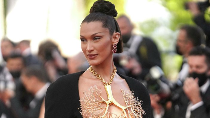 Filistin'i savunan Bella Hadid'e İsrail düşmanlığı suçlaması