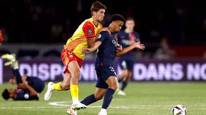 PSG ligdeki ilk galibiyetini aldı