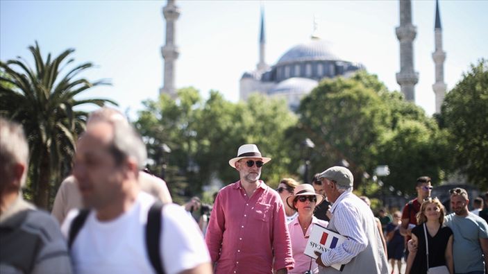 İstanbul'da yaz turizminde rekor! Yüzde 15 arttı: Ruslar yine zirveyi bırakmadı