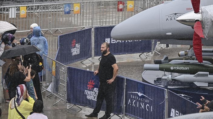 TEKNOFEST, Ankara'daki yağmura rağmen devam ediyor