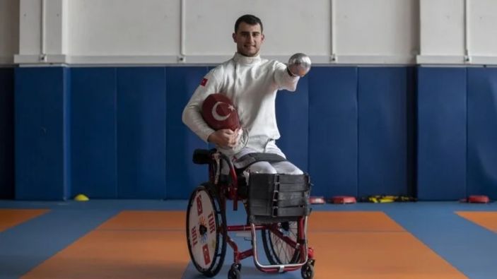 Hakan Akkaya bronz madalya kazandı