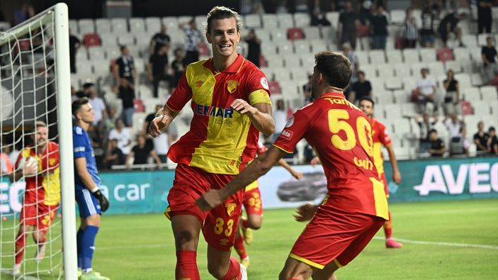 İzmir derbisinde Göztepe, Altay'ı tek golle devirdi