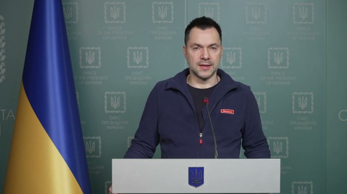 Zelensky'nin danışmanı Arestoviç, Dnipro saldırısından sonra istifa etti