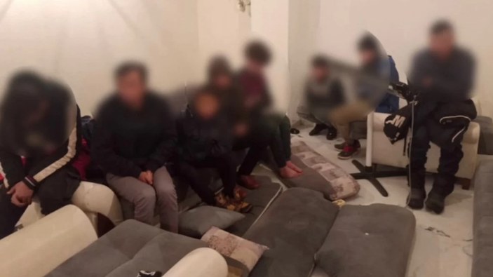 Van'da bir işletmenin bodrum katında 8 kaçak göçmen yakalandı