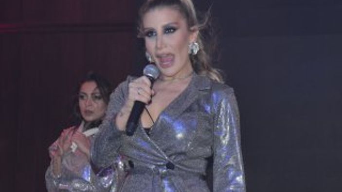 İrem Derici: Ben de hafızamı sildirdim