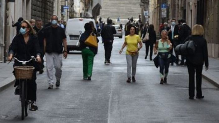 İtalya'da korona salgınında son durum: 33 bin 229 ölü