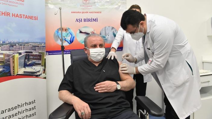 TBMM Başkanı Mustafa Şentop, koronavirüs aşısı oldu