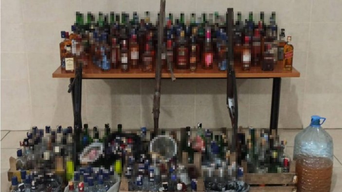 Sakarya’da 227 şişe kaçak içkiye el koyuldu