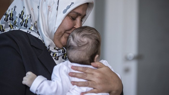 Milletvekili Habibe Öçal, 3 aylık bebeğe koruyucu annelik yapacak