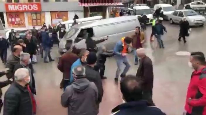 Bartın'da otobüsçüyle dolmuşçu kavgası, emniyette bitti