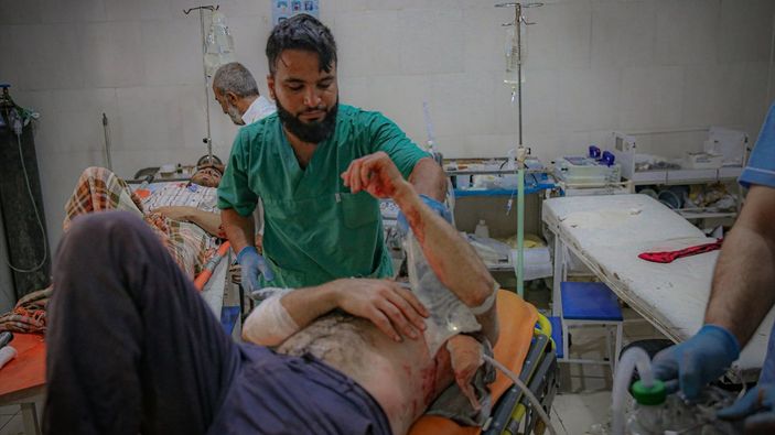Esad rejimi, bayramda İdlib'e saldırdı