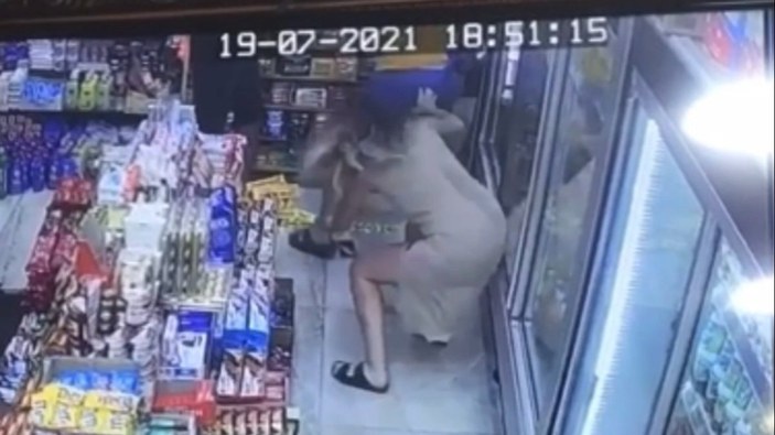 Taksim’deki bir markette kadına elle taciz