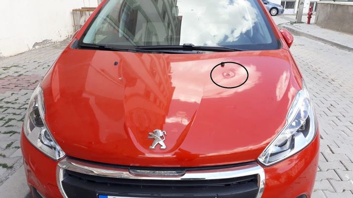 Çorum’da otomobile yorgun mermi isabet etti