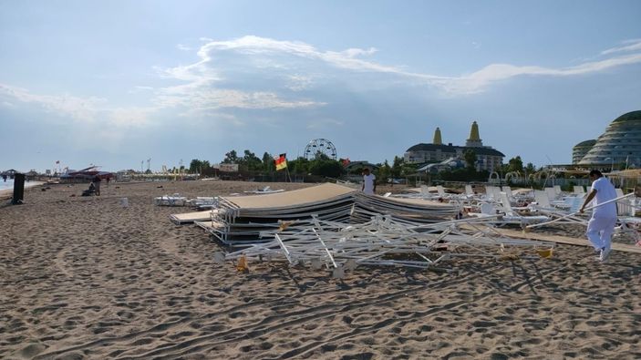 Antalya'da hortum sahili vurdu