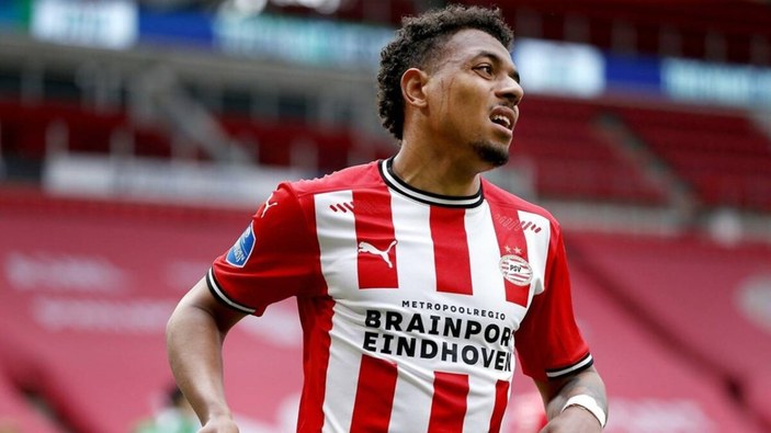 PSV'nin genç golcüsü Malen Dortmund'a satıldı