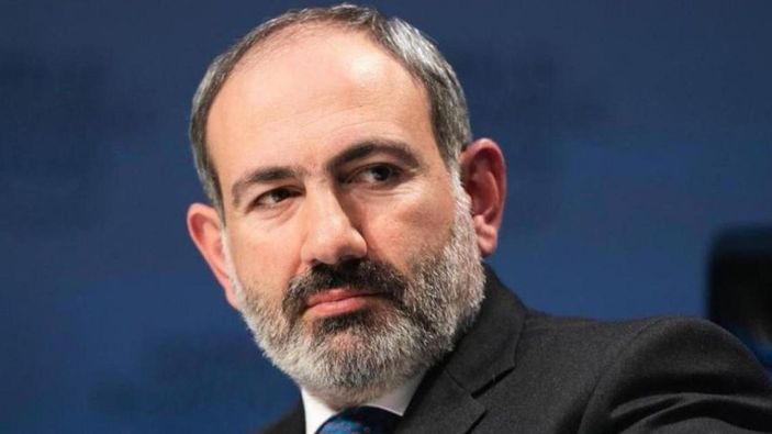 Nikol Paşinyan: Rusya, Azerbaycan sınırına karakollar kursun