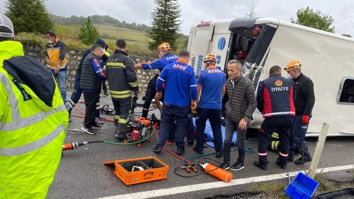Zonguldak'ta yolcu otobüsü kaza yaptı: Ölü ve yaralılar var