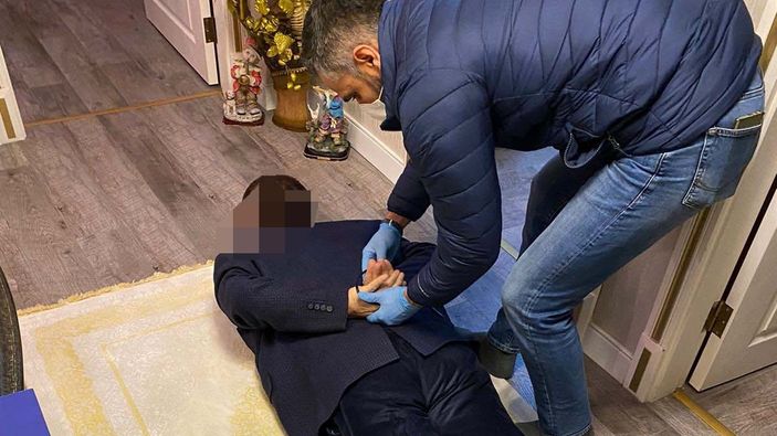 Ankara'da kamu arazilerini satma vaadiyle dolandırdılar